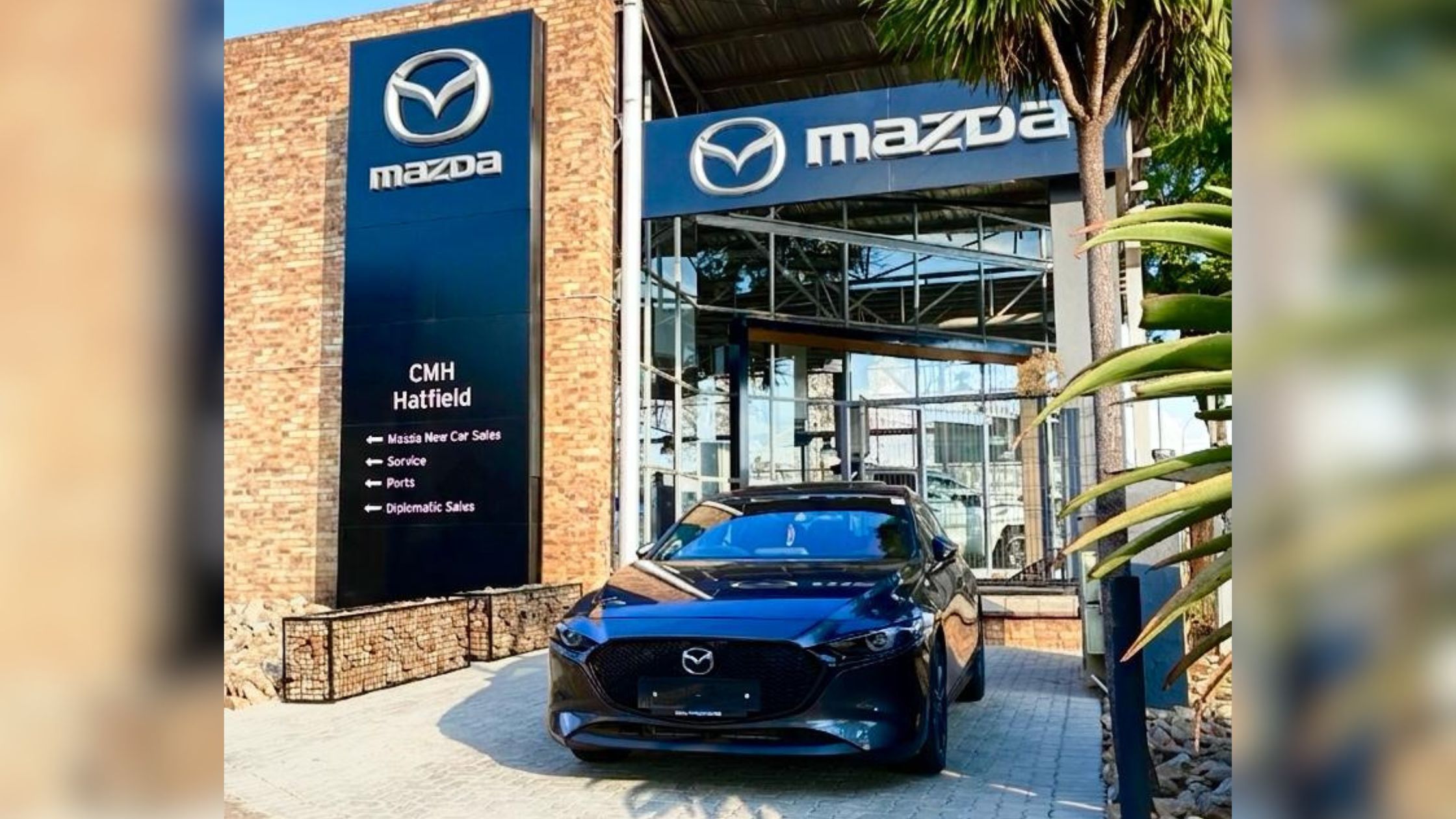 CMH Mazda Hatfield Sinage
