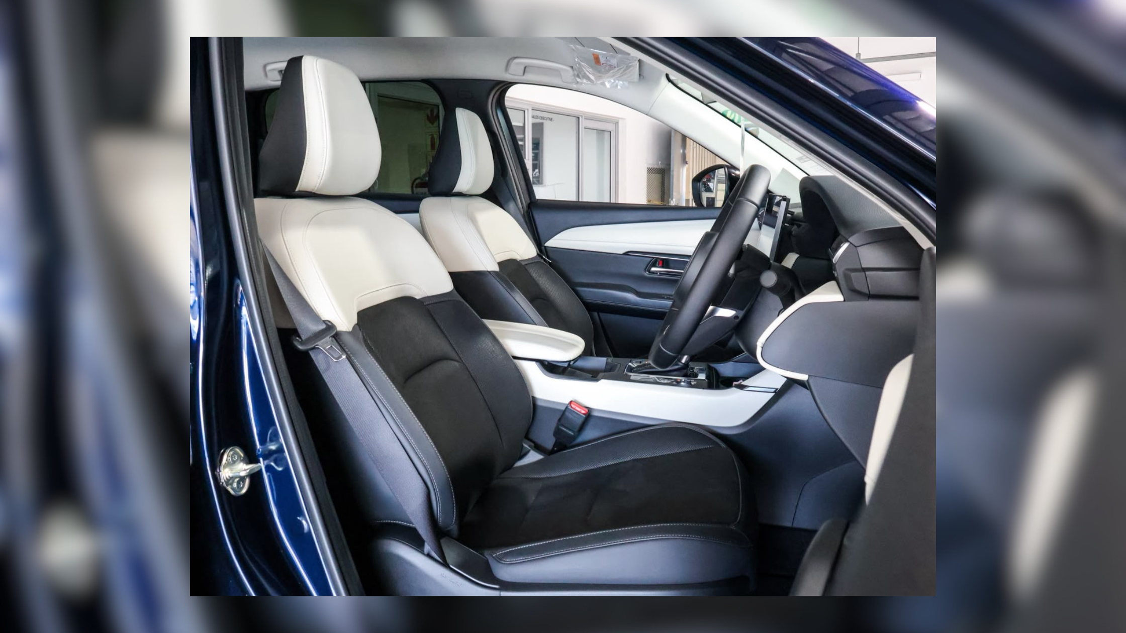 Mazda CX-5 2.5L Individual Driver Side Interior